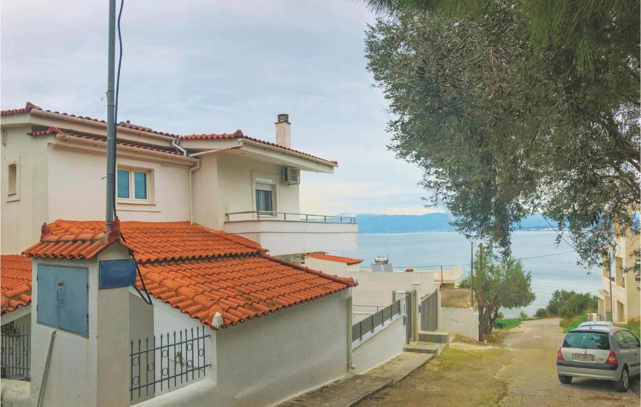 Amazing Home In Chalkida With Wifi Exteriör bild