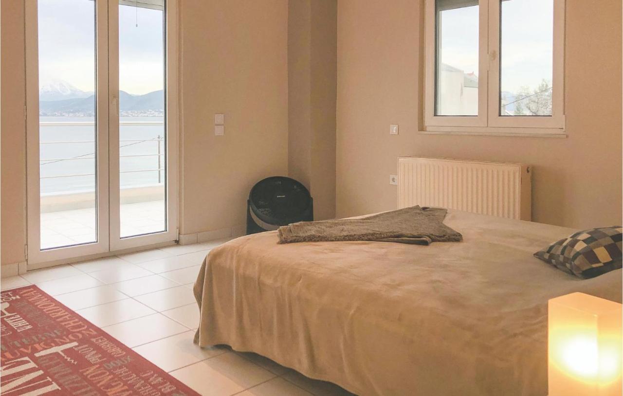 Amazing Home In Chalkida With Wifi Exteriör bild