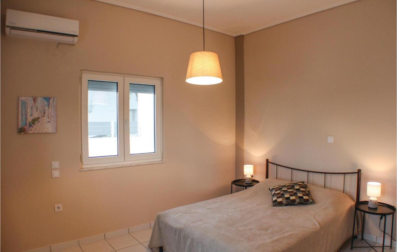 Amazing Home In Chalkida With Wifi Exteriör bild